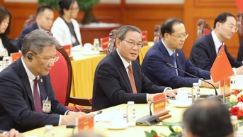 Thủ tướng Lý Cường: Việt Nam và Trung Quốc cần hợp tác chặt chẽ hơn nữa