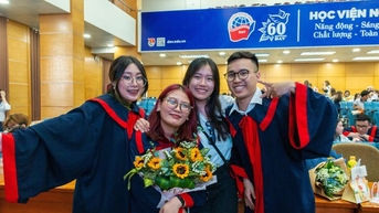 Điểm chuẩn khối C cao ngất ngưởng
