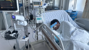 Nhiều trẻ sốc sốt xuất huyết nặng, biến chứng suy hô hấp phải lọc máu