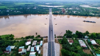 Cầu Bạch Đằng 2 vốn 490 tỷ đồng thông xe nhưng chưa hoàn thiện