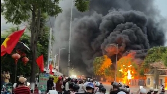 អគ្គីភ័យដ៏ធំនៅក្នុងបរិវេណទីស្នាក់ការប៉ូលីសស្រុក Tanh Linh