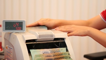Bất ngờ lãi tiền gửi ở một ngân hàng