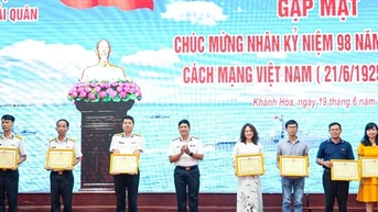 Phóng viên tạp chí ĐS&PL đạt giải báo chí tỉnh Đắk Lắk và Bình Dương