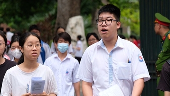 Đã có điểm chuẩn vào lớp 10 Hà Nội, nhiều trường giảm sâu