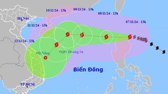 Bão đang rất mạnh ở biển,giật cấp 17, liệu có đổ bộ vào đất liền Việt Nam?