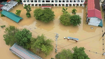 Nhiều trường học ở Ninh Bình vẫn phải đóng cửa do mưa lũ