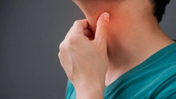 Ngỡ mắc viêm xoang hóa ra là ung thư vòm họng