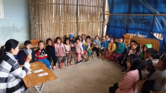 Hàng nghìn học sinh vùng cao nghỉ học do nhiệt độ giảm sâu, xuất hiện băng giá