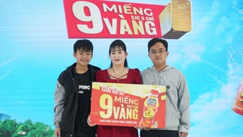 Cô chủ quán hủ tiếu uống Trà Dr Thanh trúng 9 miếng vàng SJC