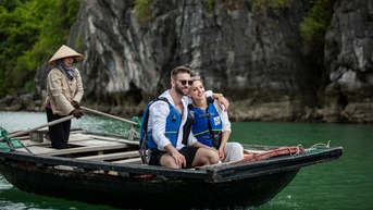 Mở ‘nút thắt’ visa, sốt sắng đón luồng khách mới