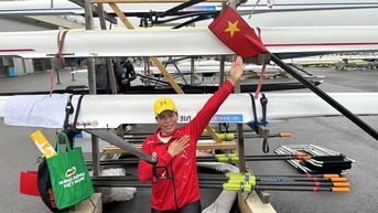 Phạm Thị Huệ đua tứ kết rowing, Đức Phát xuất trận