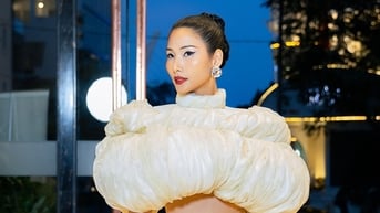 Hoàng Thùy gợi cảm với đầm trong suốt, nhớ ký ức về Miss Universe