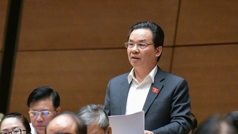 Tự chủ theo kiểu tự lo, người bệnh, người học phải gánh cả lãi ngân hàng