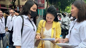 Đề các môn thi tổ hợp tăng câu hỏi thực tiễn, lấy tư liệu ngoài sách giáo khoa
