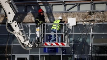 Số người thiệt mạng trong vụ sập mái hiên nhà ga ở Serbia tăng lên 15