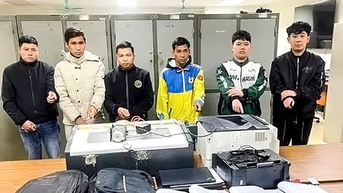 Bắt nhóm xe ôm tham gia đường dây làm, phân phối giấy khám sức khỏe giả