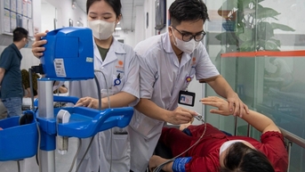 Thay đổi điều kiện hưởng 100% chi phí khám chữa bệnh trong năm 2025