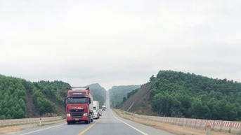 Khẩn trương bổ sung các hạng mục đảm bảo an toàn cao tốc Cam Lộ