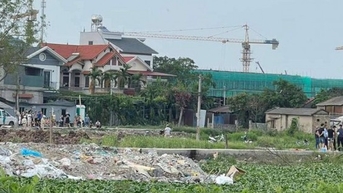 Phát hiện một thi thể đang phân hủy