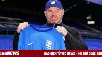 Thắng 2 trận trong 3 tháng, huyền thoại Man Utd bị đội hạng nhất Anh sa thải