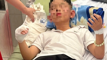 Đang ăn lẩu, 2 cô giáo và 7 học sinh gặp nạn