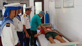 Bệnh xá đảo Trường Sa tiếp nhận và điều trị cho ngư dân tỉnh Bình Định bị viêm ruột thừa cấp