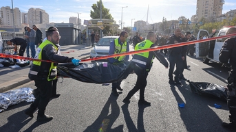 Thành viên Hamas xả súng ở Jerusalem