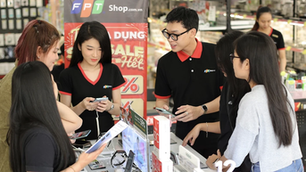 Nhiều ưu đãi khi mua sắm dịp Tết tại FPT Shop