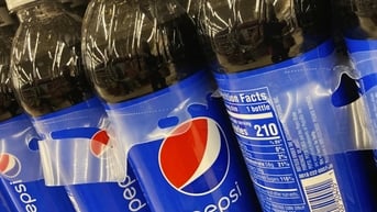 Pepsi và Coca-Cola bị kiện vì 'lừa dối' về tái chế nhựa