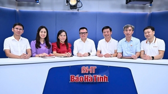 Tổng Biên tập Báo Nhân Dân thăm và làm việc tại Báo Hà Tĩnh