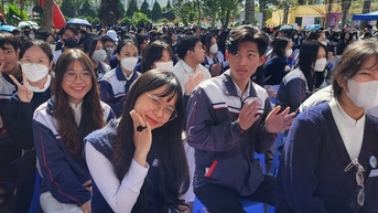 Điều đặc biệt ở ngôi trường phố núi 60 năm tuổi