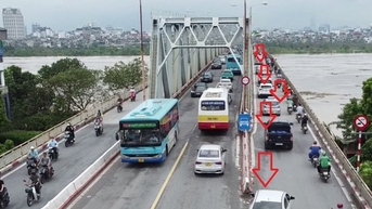 Vì sao làn cầu yếu ở hai bên cầu Chương Dương khó cấm ô tô?