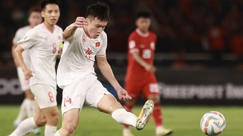 HLV Kim Sang-sik chưa mạo hiểm, vì sao?