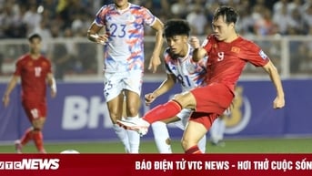 Cả năm mới ghi bàn, Văn Toàn xuất sắc nhất trận tuyển Việt Nam thắng Philippines