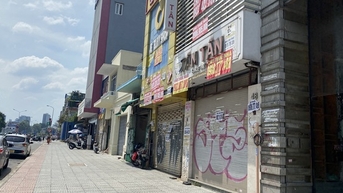 호치민시의 주요 지역 중 상당수가 오랫동안 비어 있었습니다.