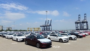 Gần 80.000 ô tô nguyên chiếc các loại nhập khẩu về Việt Nam trong 7 tháng của năm 2023