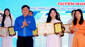 Đà Nẵng tuyên dương nhà giáo trẻ tiêu biểu