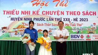 Ninh Phuoc រៀបចំការប្រកួតនិទានរឿងដោយផ្អែកលើសៀវភៅកុមារ