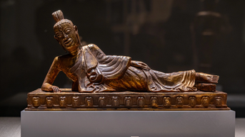 Lần đầu người dân Thủ đô được chiêm ngưỡng tượng đồng Nữ thần Durga