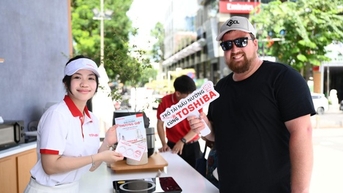 Trải nghiệm đầy ắp tiếng cười tại ngày hội ‘Thương Gia’