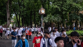 បេក្ខជន​៣​នាក់​បំពាន​បទ​ប្បញ្ញត្តិ​ក្នុង​ការ​ប្រឡង​គណិតវិទ្យា