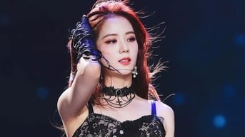 Nữ nghệ sĩ xinh đẹp nhất năm 2024 là ai?