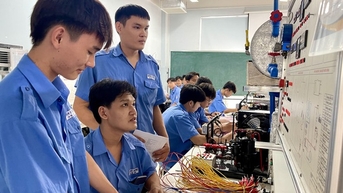 Trong 10 năm, người học CĐ chỉ chiếm 8,1% tổng quy mô đào tạo nghề