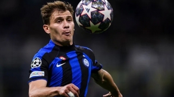 Arsenal đàm phán Nicolo Barella, Newcastle quan tâm Jonathan Tah, lãnh đạo MU tính thay Andre Onana