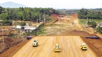 Cú hích quan trọng thúc giải ngân đầu tư công
