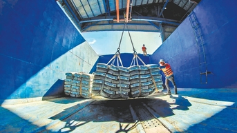 Cần nỗ lực thay đổi tư duy "buôn chuyến"