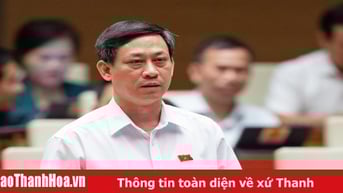 Các ĐBQH thuộc Đoàn ĐBQH tỉnh Thanh Hóa tham gia thảo luận về dự án Luật Các tổ chức tín dụng (sửa đổi)