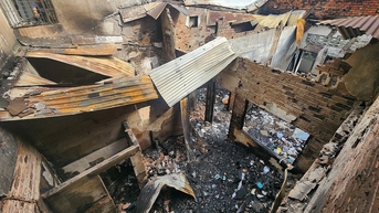 10 នាទីនៃការខិតខំប្រឹងប្រែងមិនជោគជ័យក្នុងការជួយសង្គ្រោះម្តាយនិងកូនក្នុងភ្លើងឆេះផ្ទះ