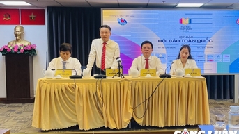 Tiên phong vì sự nghiệp cách mạng