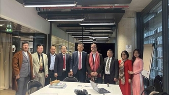 Học hỏi kinh nghiệm quốc tế trong phát triển đô thị xanh và thông minh